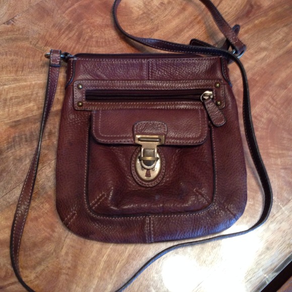 NO TRADE - Authentic Fossil leather side body  bag
