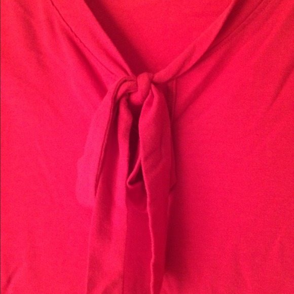 Short sleeve top ⚡️SALE⚡️ - Picture 2 of 3