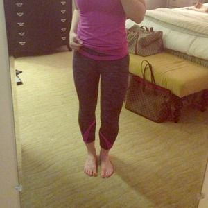 Lululemon run inspire crops