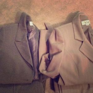 Bundle. 2 LeSuit Suits