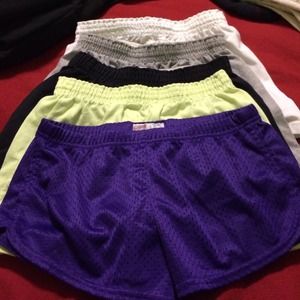 Bundle of 5 soffe shorts and leopard bra