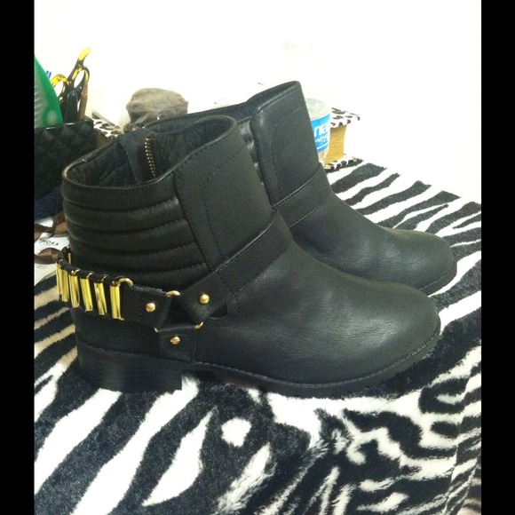 REDUCED 🎈🎈🎈H&M ankle boots