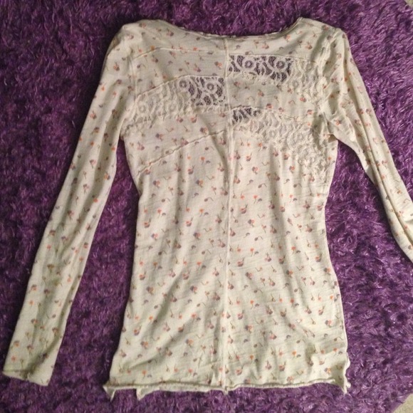 Free People knit top. - Picture 2 of 2