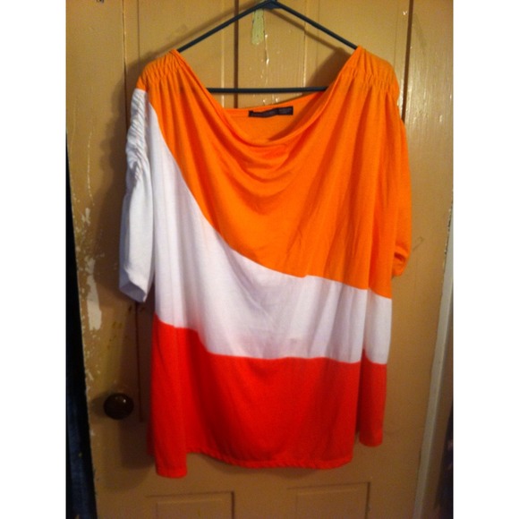 SOLD ✨SALE✨Ruffled Color Block Shirt