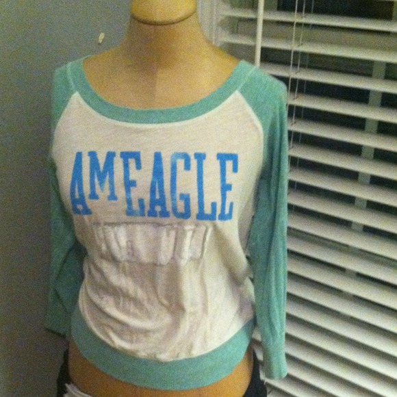 AE TEE