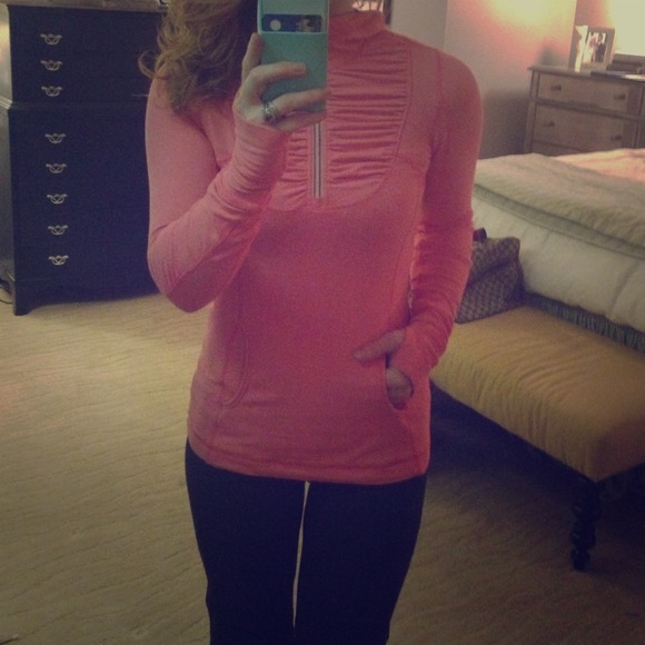 Lululemon run pullover w/hood