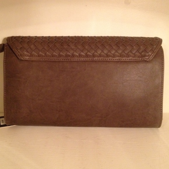 Large clutch (REDUCED!!!) - Picture 2 of 4