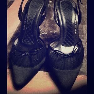 Valerie Stevens very cute shoes size 6