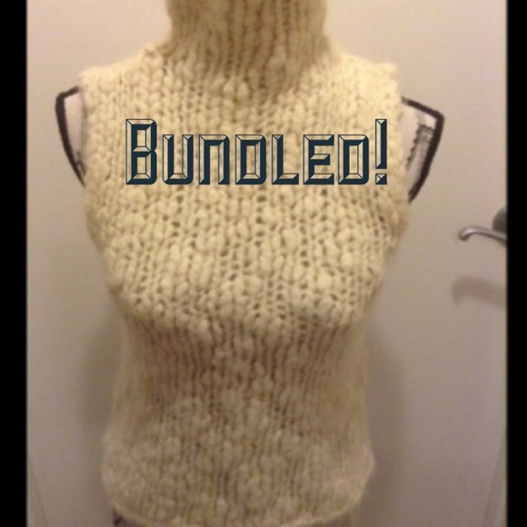 ✖️BUNDLE✖️DKNY sleeveless wool sweater❄️