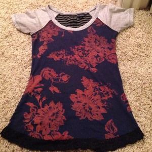 Daytrip floral pattern shirt with zipper in back