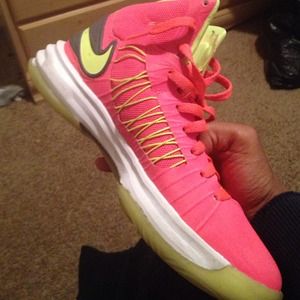 Nike hyperdunks