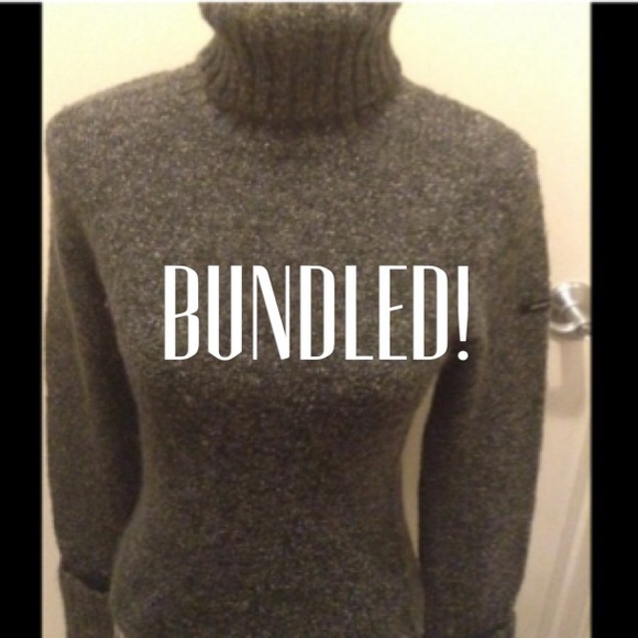 ❌BUNDLED❌🌻DKNY🌻wool turtleneck sweater