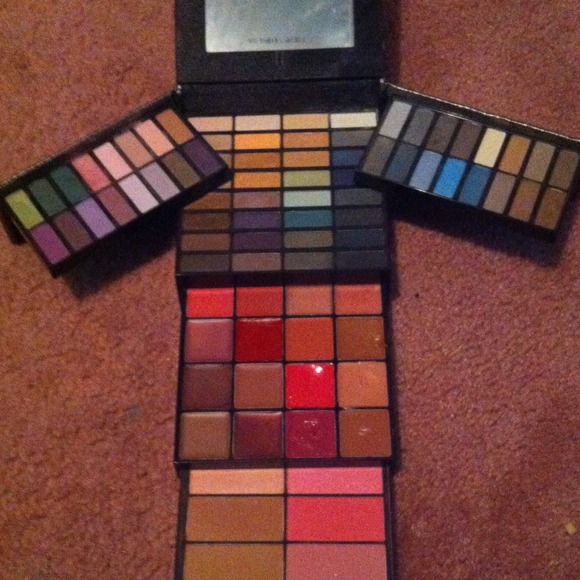 Victorias secrets makeup set