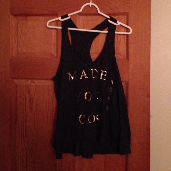 ❤️SOLD ❤️❤️ tank from VS BNWT - Picture 3 of 4
