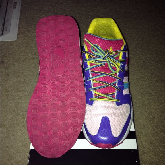 Adidas sneakers barely worn!!