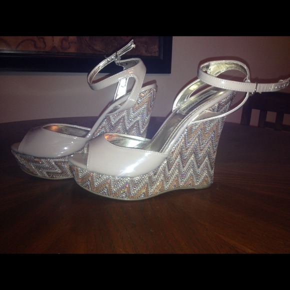 Steve Madden wedges