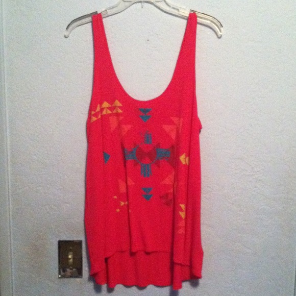 Pink flowy tank top with tribal detailing
