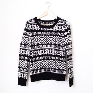 UNAVAILABLE -- ✨HP!✨ Theory wool sweater!