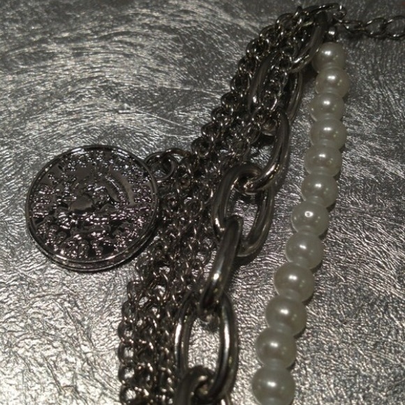 🔥🔥SALE NWT Multi-strand Bracelet. - Picture 4 of 4