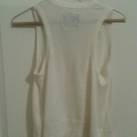 Vest - Picture 2 of 2