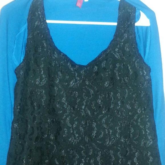 Turquoise Top - Picture 3 of 3