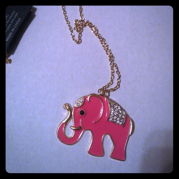 Adorable pink elephant pendant