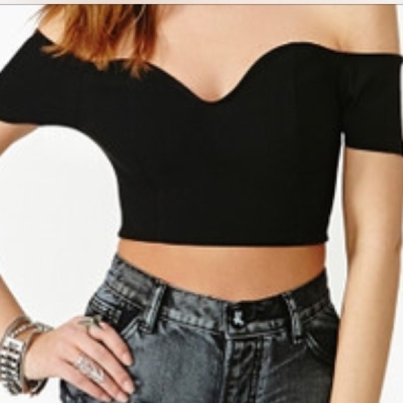 Tribal Print Crop Top - Picture 4 of 4