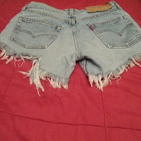 Shorts - Picture 3 of 4