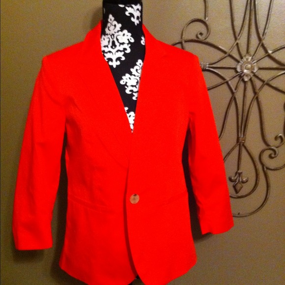 Bright red/orange 3/4 ruched sleeve blazer