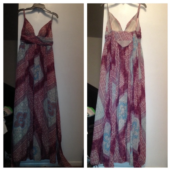Maxi dress, open back with tie