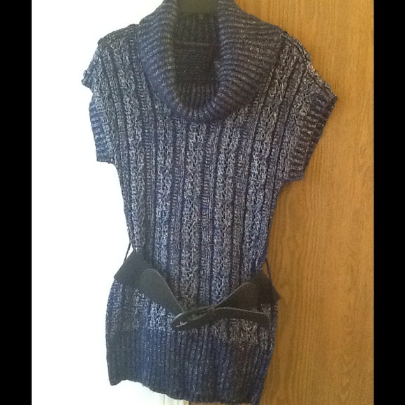 Heart-n-Crush Sweaters - NWT "HP" Sleeveless Button-Shldr Cowl Neck Sweater