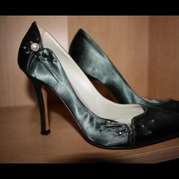 Satin Pearl Pumps