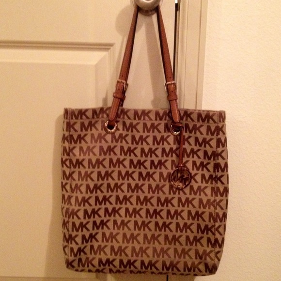 Authentic Signature Michael Kors Bag