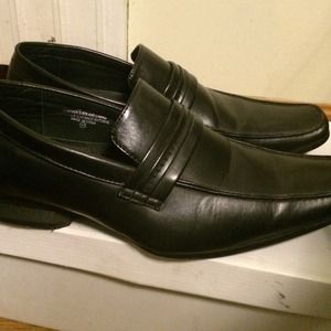 Size 11 Men's Franco Vanucci black shoes