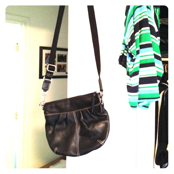REAL BLACK LEATHER COACH - Picture 1 of 4