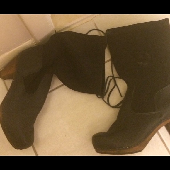 Leather and suede clog boots - Picture 4 of 4
