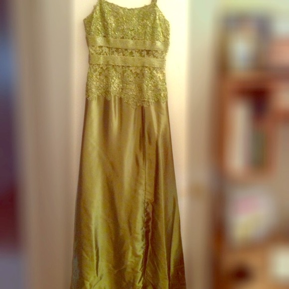 Elegant long green/gold dress 💥sale💥120👉110