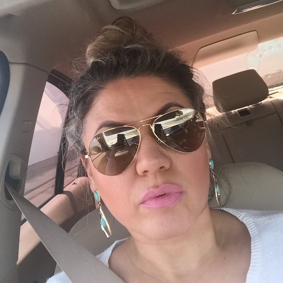 Meet me! 😘 - Picture 2 of 3