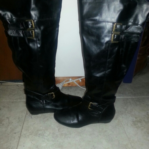 Fall boots - Picture 2 of 3