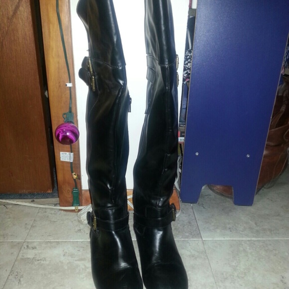 Fall boots - Picture 3 of 3