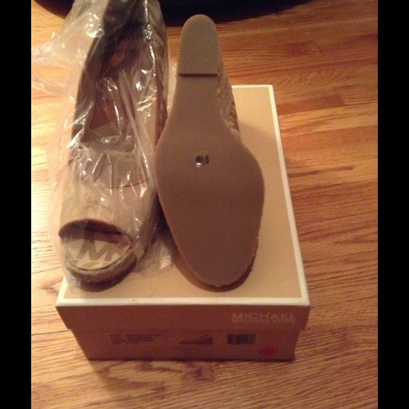 AUTHENTIC MK LOGO ESPADRILLES