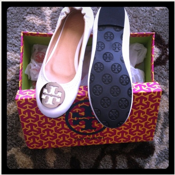 ‼️SALE‼️Tory Burch New White flats