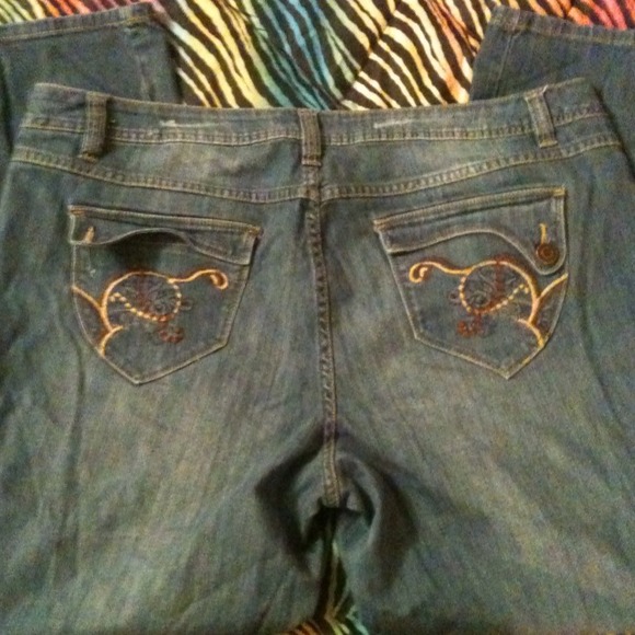 Jeans - Picture 2 of 2