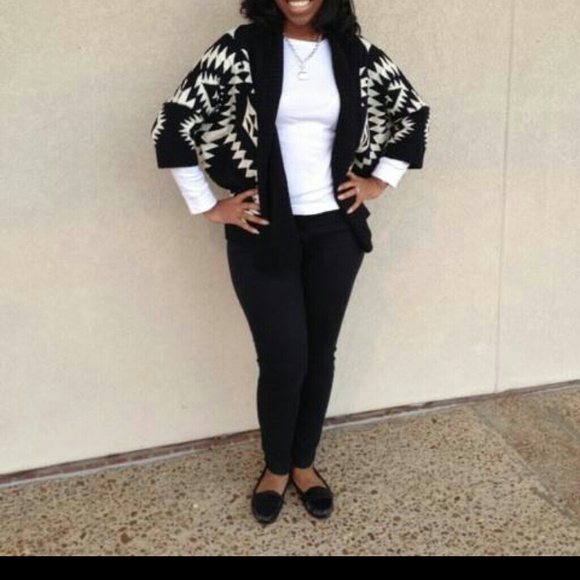 Aztec Sweater - Picture 2 of 2