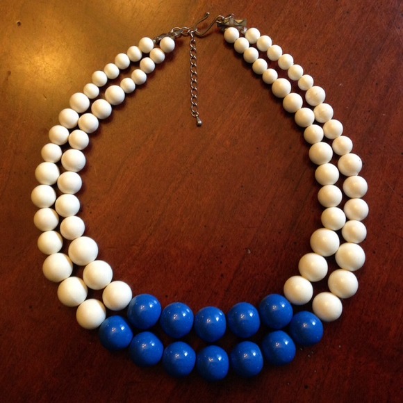Vintage Necklace! Color Block & Double Strand!