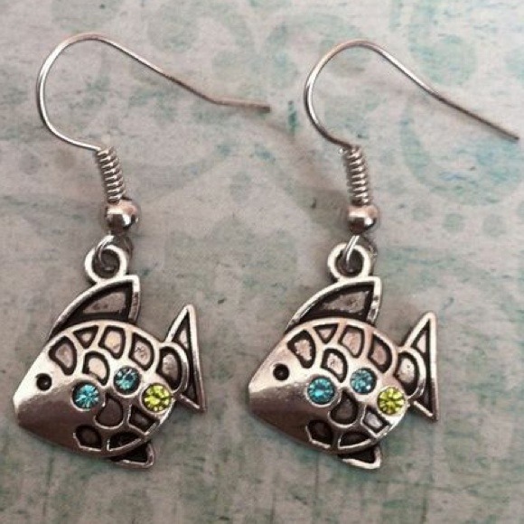 Jewelry - Silver Fish Dangle Earrings