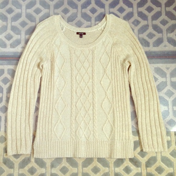 APT 9 Sweaters - ✖️SOLD✖️ Knit Cream and Gold Sparkle Sweater