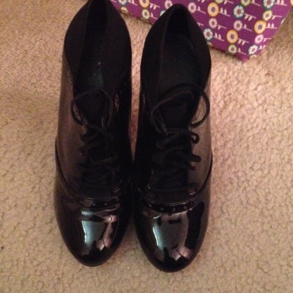Boot heels - Picture 2 of 3