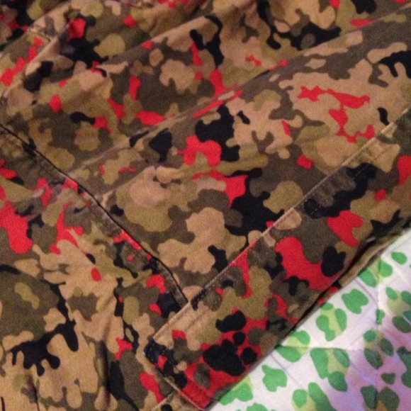 Cargo pants - Picture 2 of 3