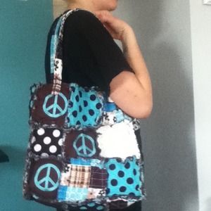 🎀Cute boutique bag🎀 with matching wallet!